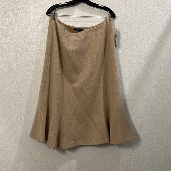 6️⃣Lauren Ralph Lauren Blazer with Skirt - Picture 2 of 12